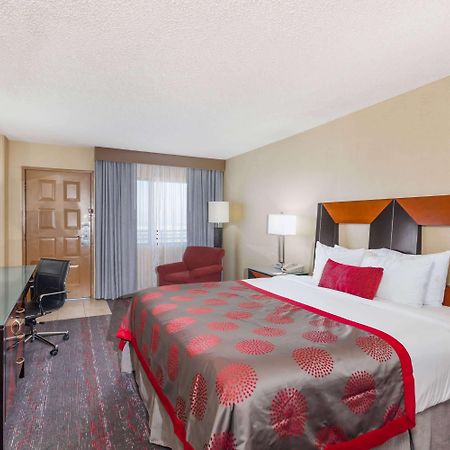 Ramada By Wyndham San Diego مدينة ناشونال المظهر الخارجي الصورة