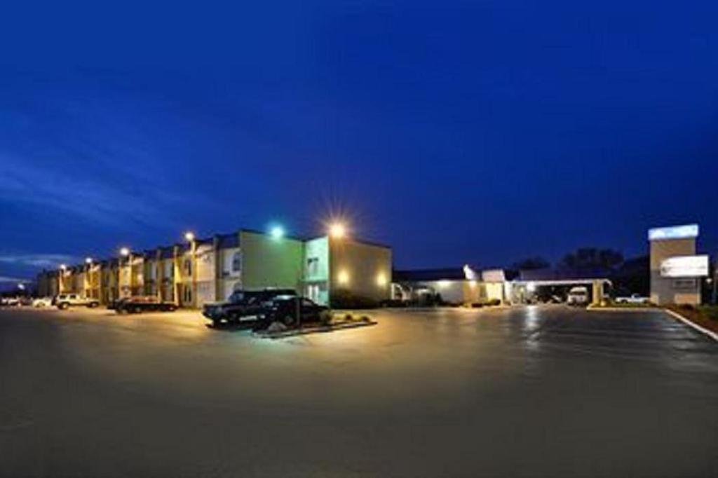 Ramada By Wyndham San Diego مدينة ناشونال المظهر الخارجي الصورة