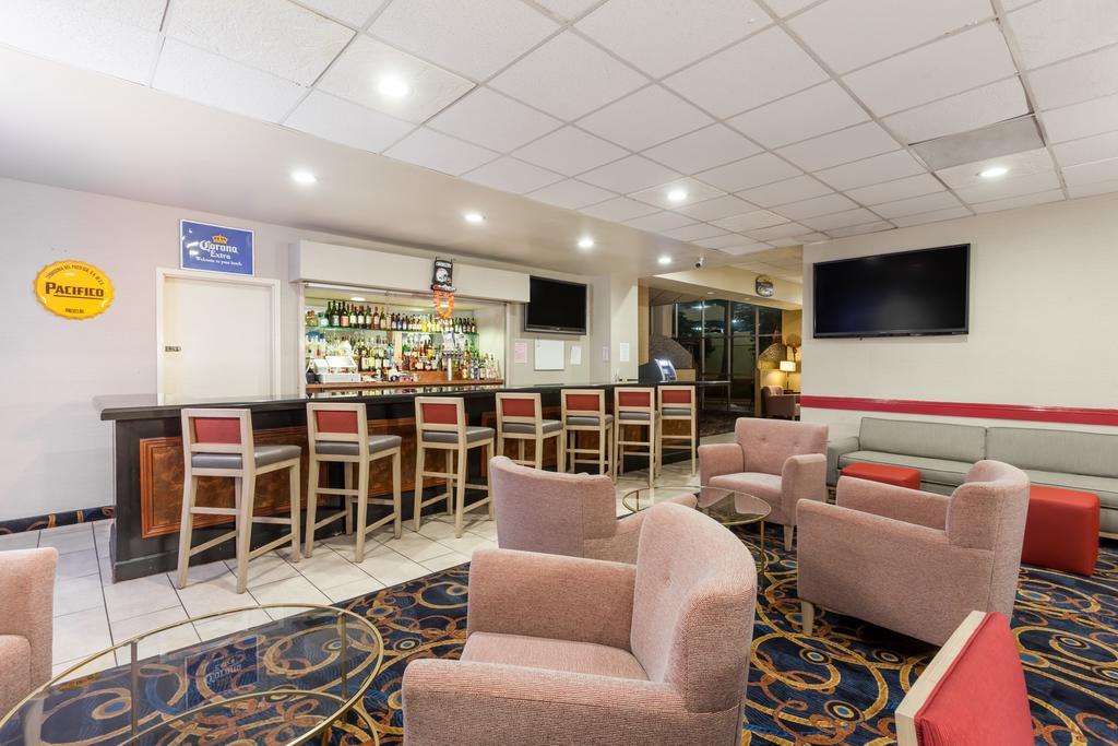 Ramada By Wyndham San Diego مدينة ناشونال المظهر الخارجي الصورة