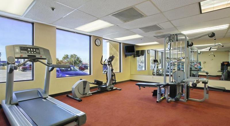 Ramada By Wyndham San Diego مدينة ناشونال المظهر الخارجي الصورة